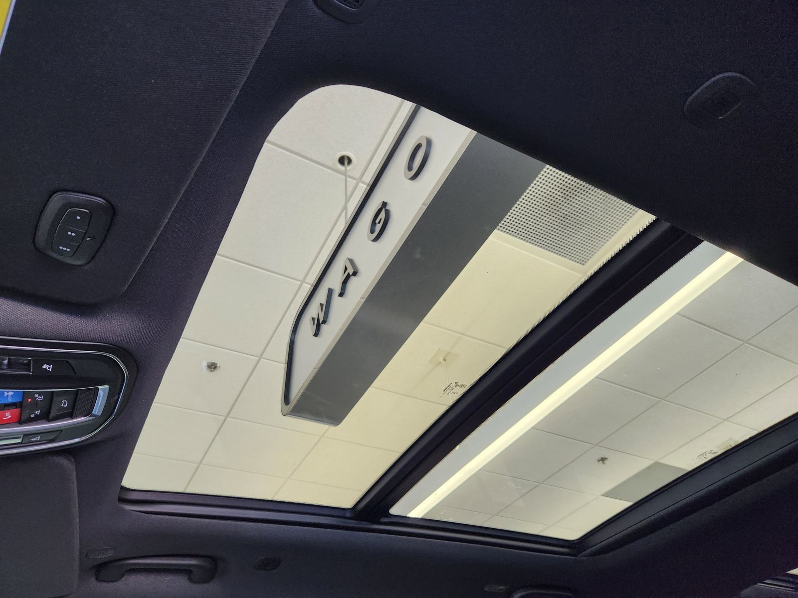 New 2026 Bright White Jeep LIMITED RESERVE 4X4 image 30