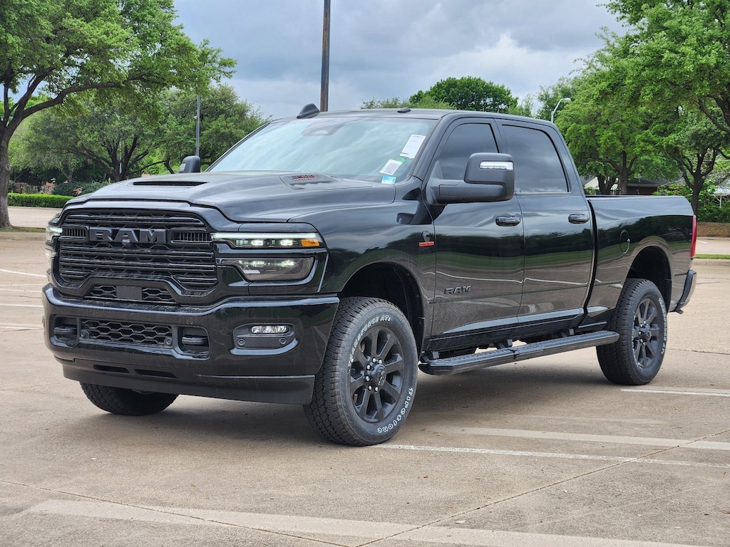 New 2026 Ram 2500 LARAMIE CREW CAB 4X4 6'4 BOX Pickup