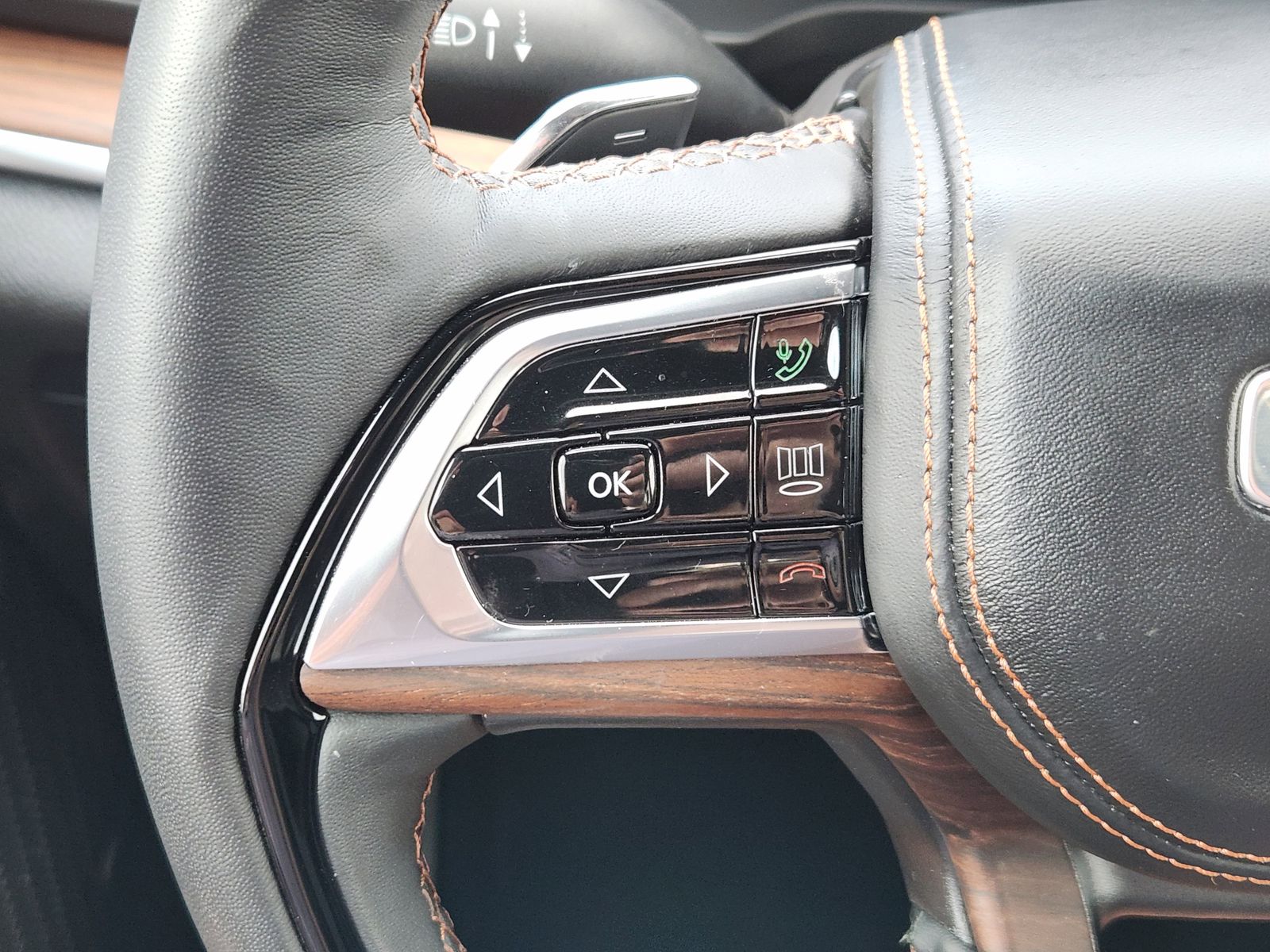 Certified Used 2024 Baltic Gray Jeep Summit image 41