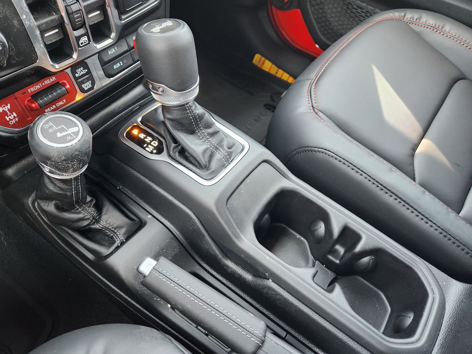 New 2026 Firecracker Red Jeep 4-DOOR RUBICON image 28