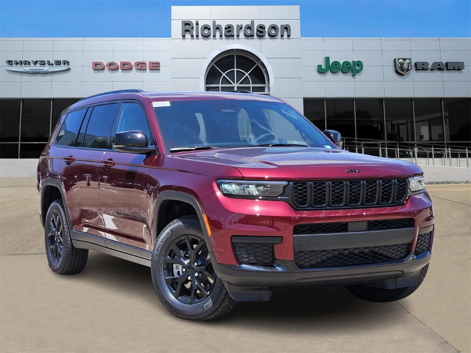 2025 Jeep Grand Cherokee L Altitude's photo