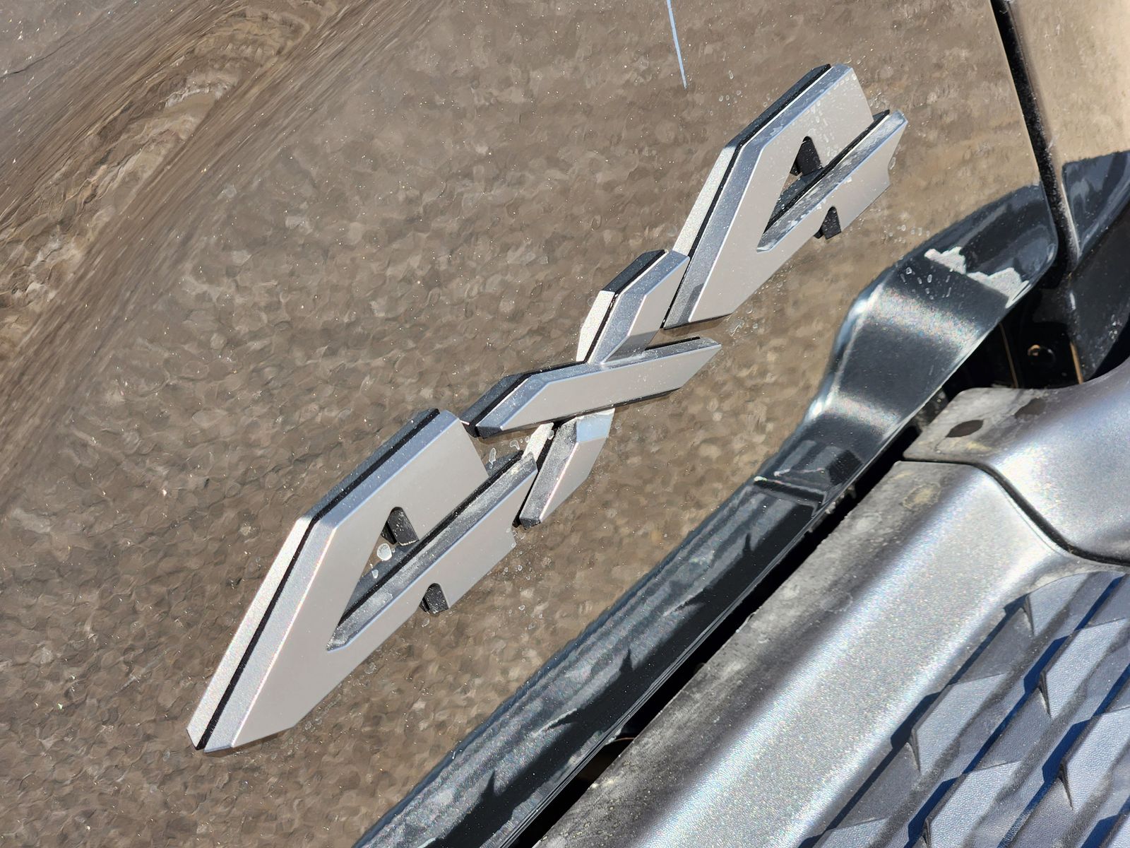 New 2026 Diamond Black Crystal Pearlcoat Ram TRADESMAN CREW CAB 4X4 6