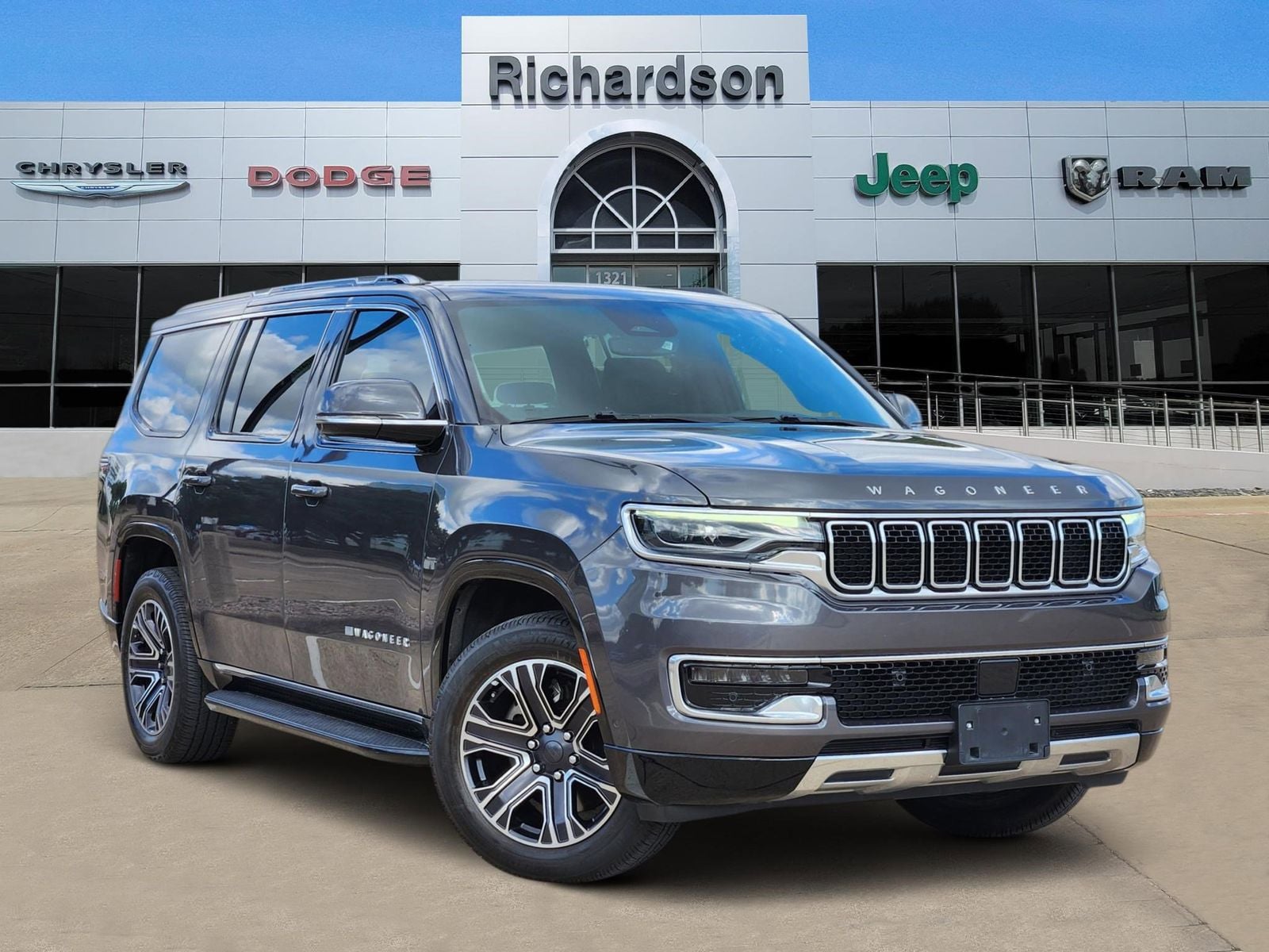 2022 Jeep Wagoneer Series III 4WD's photo