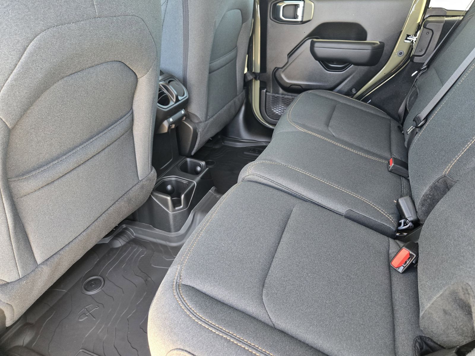 New 2026 41 Jeep 4-DOOR SPORT image 31