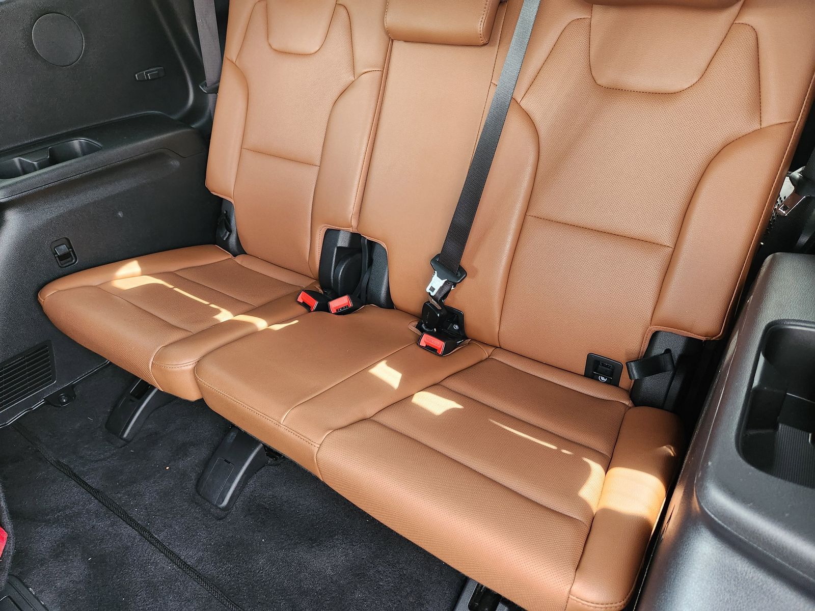 Used 2025 Glacial White Pearl Kia EX image 43