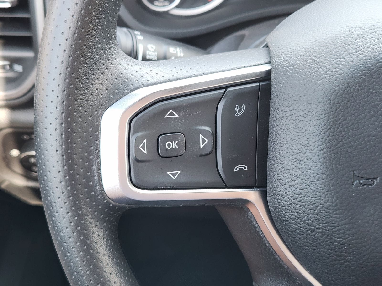 New 2026 Diamond Black Crystal Pearlcoat Ram TRADESMAN CREW CAB 4X4 6