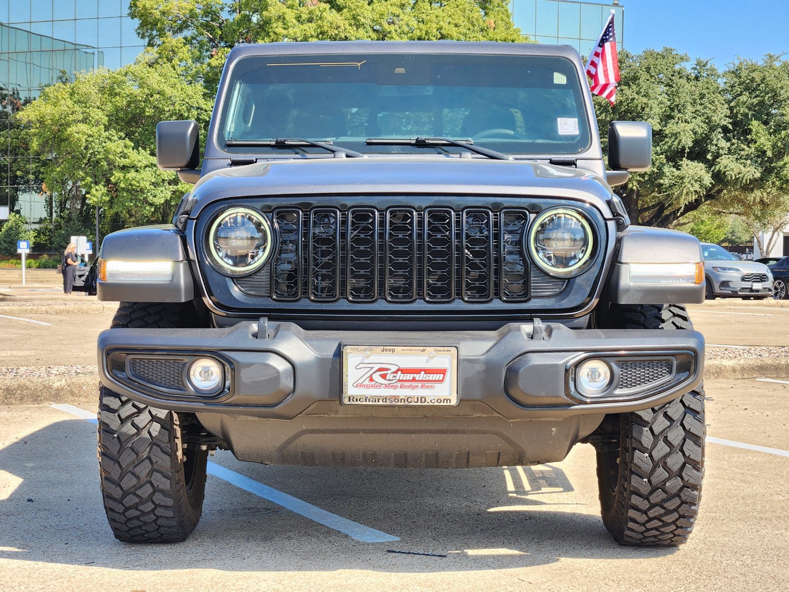 Used 2025 Granite Crystal Jeep Sport image 7
