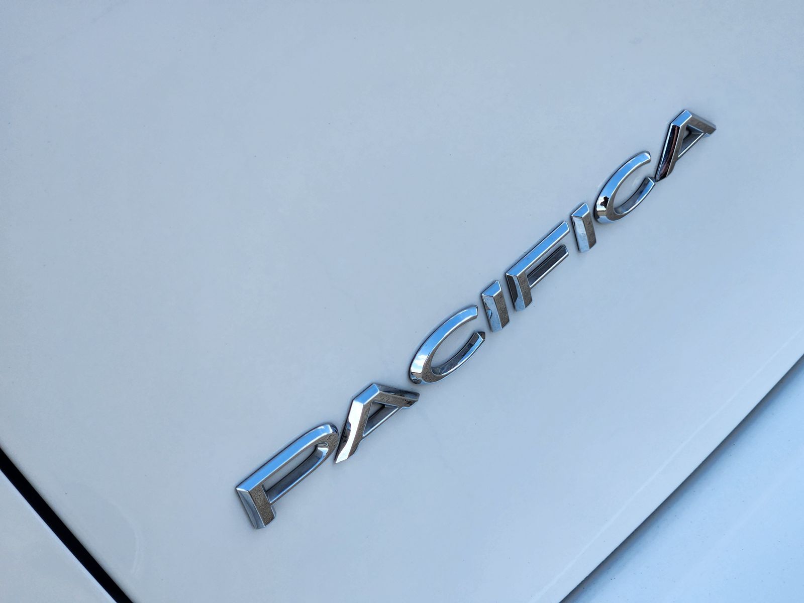 Used 2026 Bright White Chrysler Select image 17