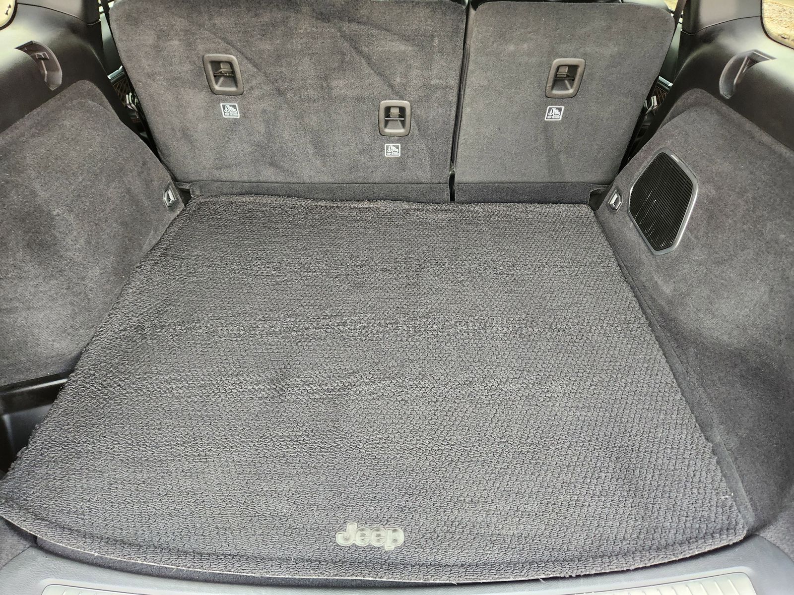 Certified Used 2024 Baltic Gray Jeep Summit image 46