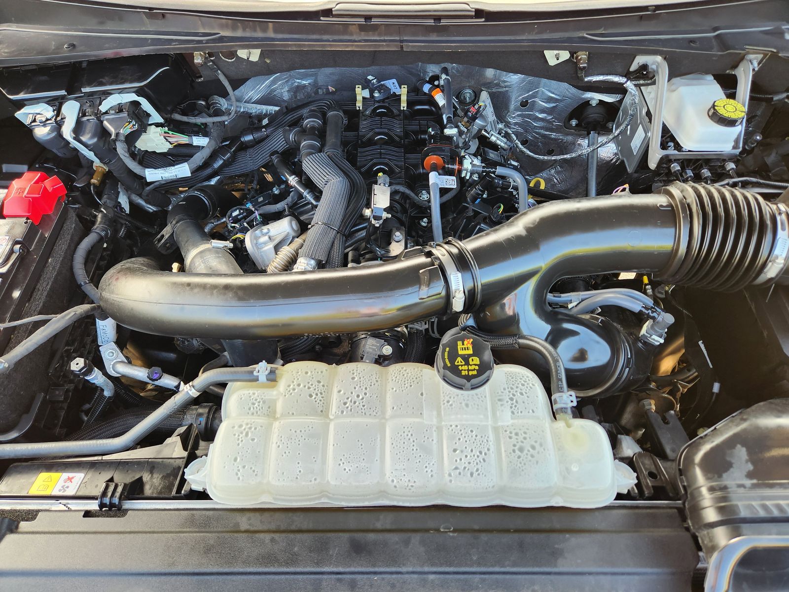 Used 2025 Gray Metallic Ford Platinum image 46