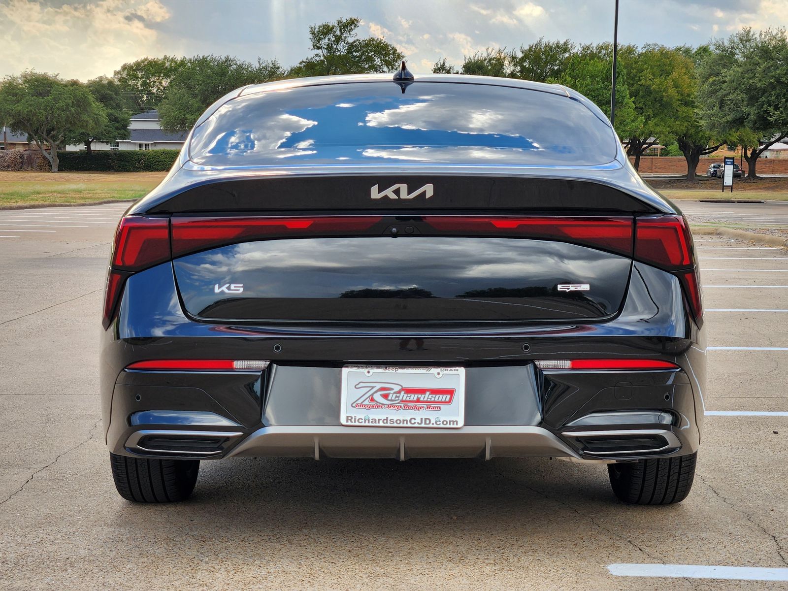Used 2026 Aurora Black Pearl Kia GT-Line image 5