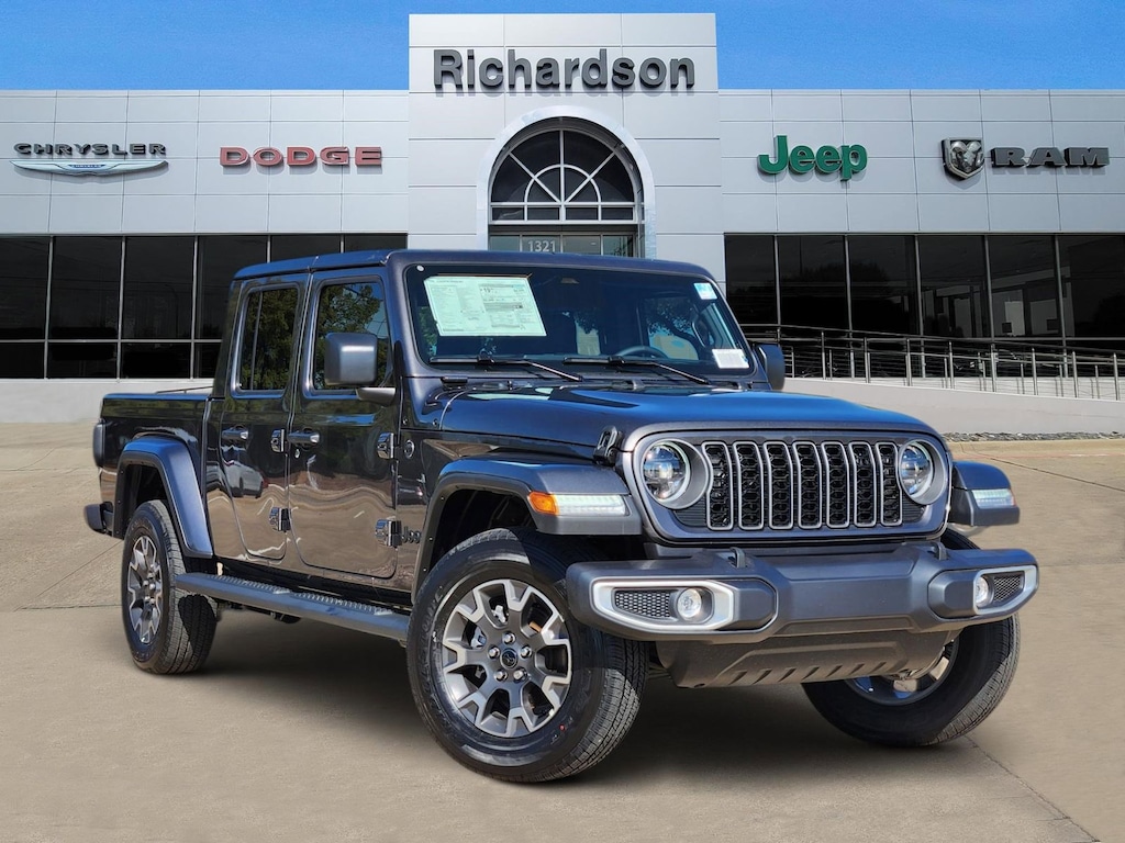 New 2026 Jeep Gladiator SAHARA 4X4 Pickup