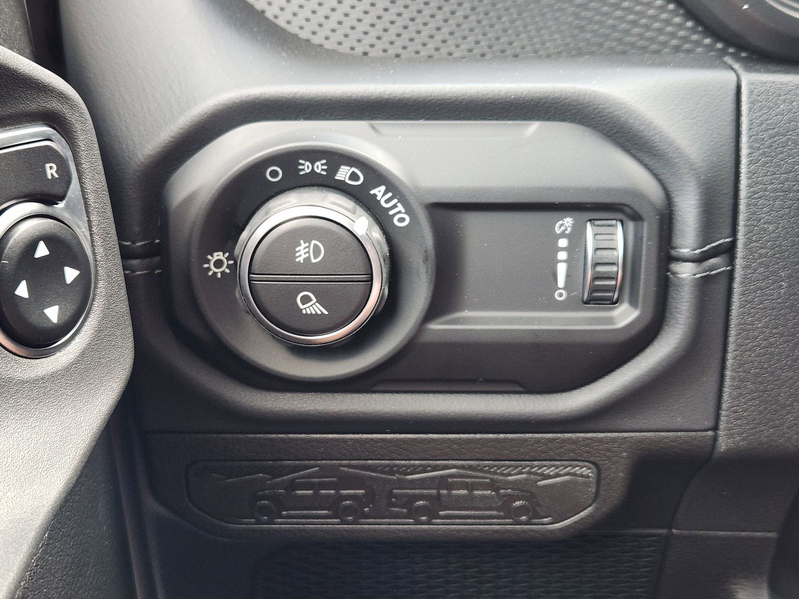 New 2026 Bright White Jeep RUBICON 4X4 image 31