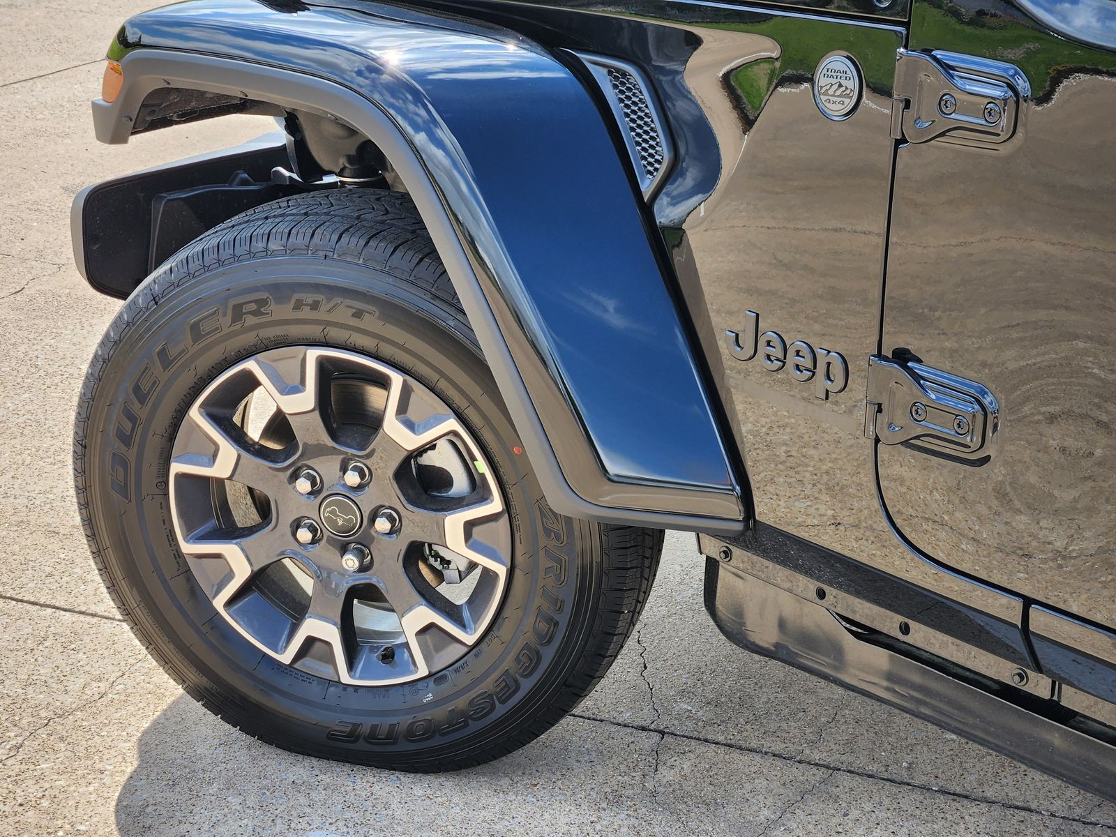 New 2026 Black Jeep SAHARA 4X4 image 17