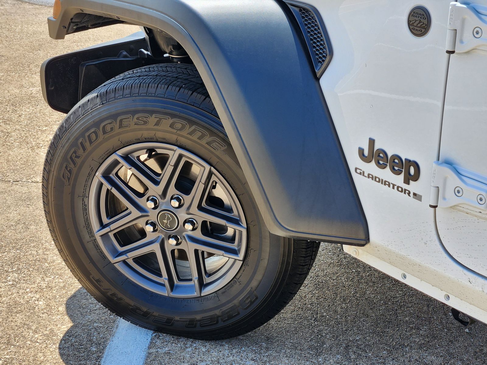 Used 2025 Bright White Jeep Sport image 17