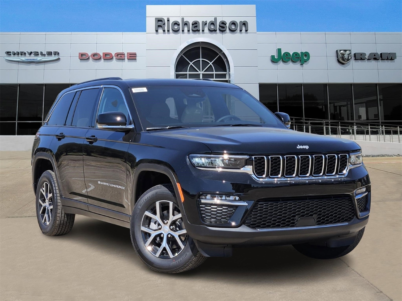2025 Jeep Grand Cherokee Limited's photo