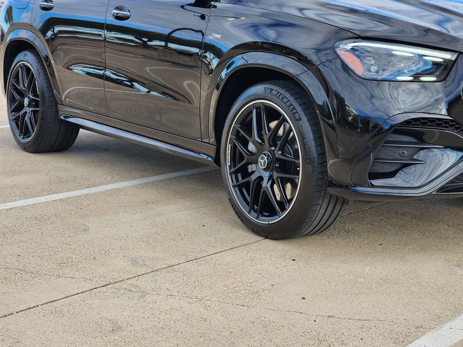 Used 2024 Black Mercedes-Benz 4MATIC® image 11