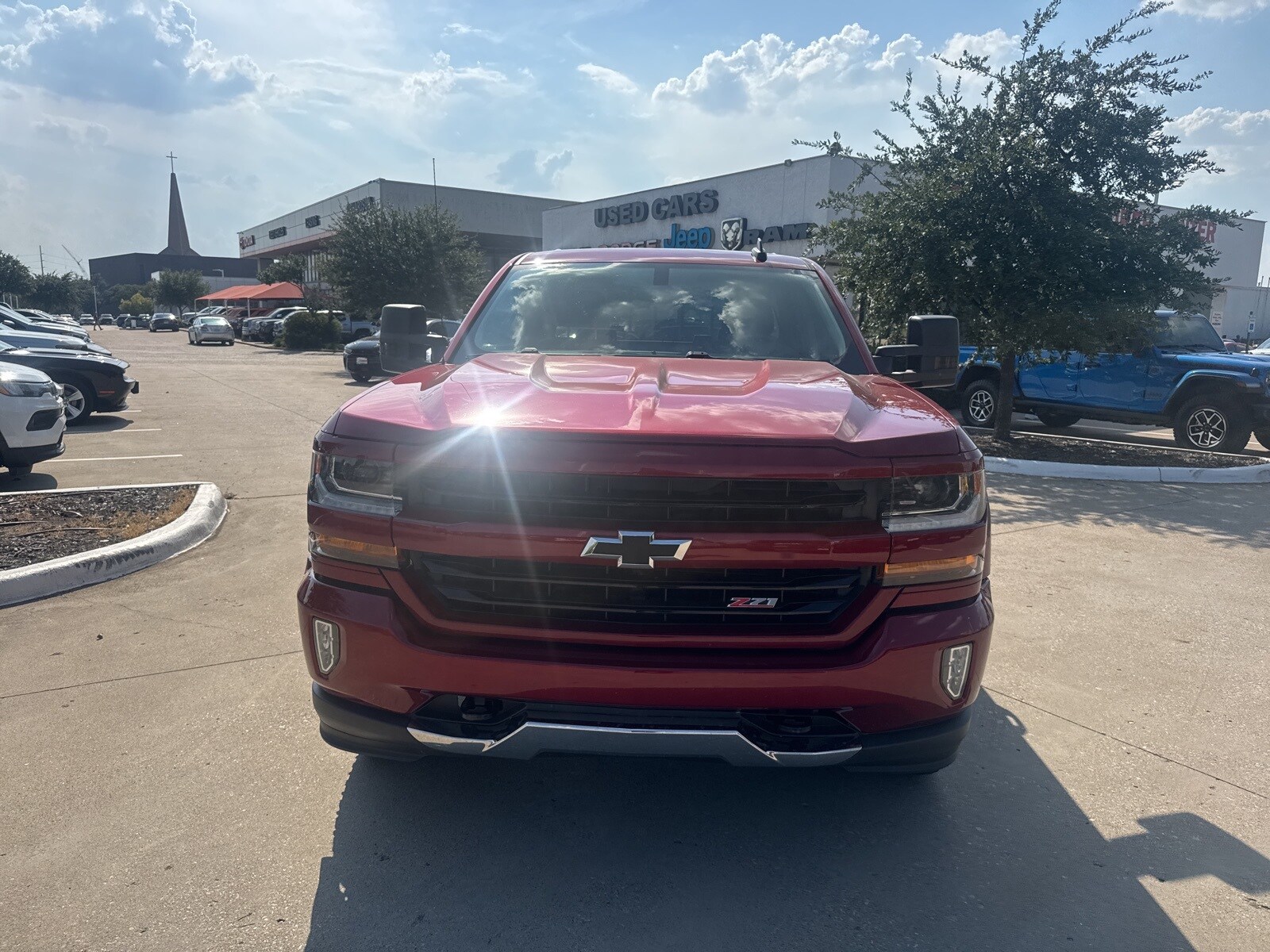 2018 Chevrolet Silverado 1500 LT photo 3