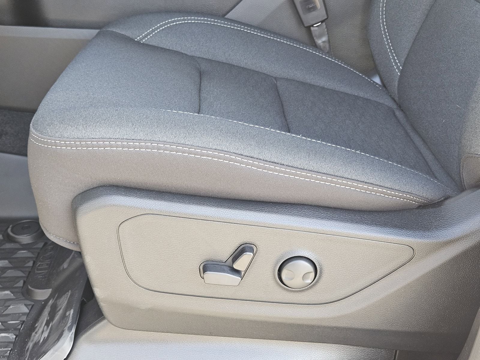 New 2026 Bright White Ram LONE STAR CREW CAB 4X4 5