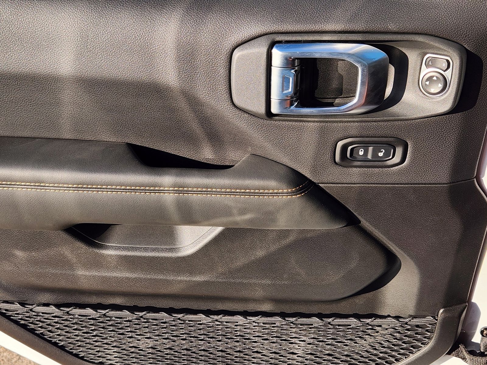 New 2026 Bright White Jeep TEXAS TRAIL 4X4 image 33