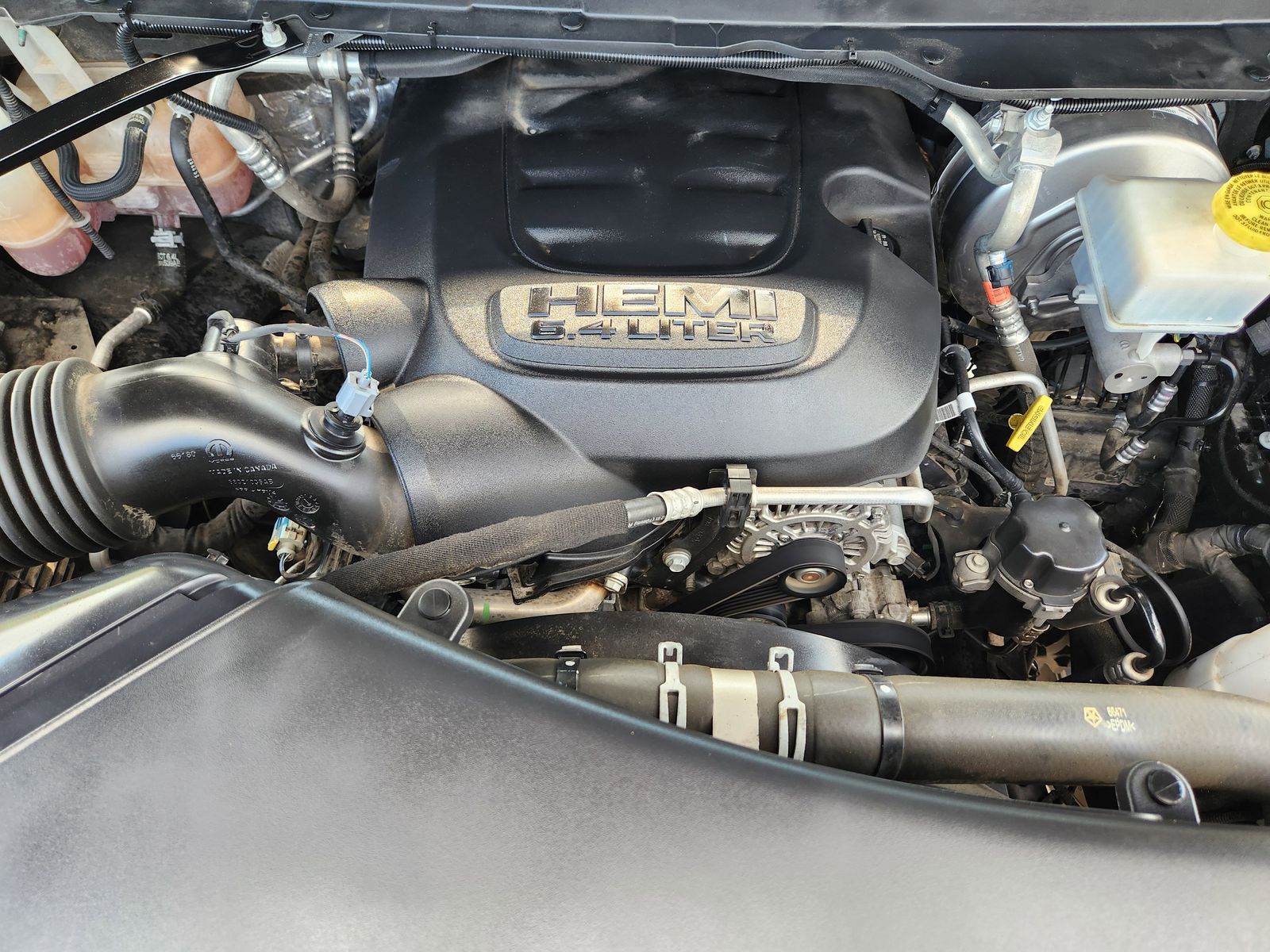 Used 2022 Granite Crystal Ram Laramie image 45