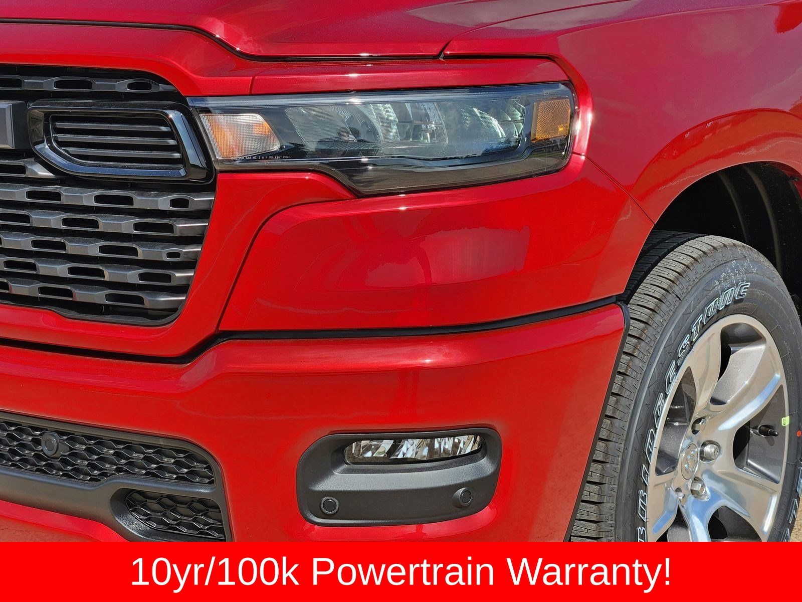 New 2026 Molten Red Pearlcoat Ram EXPRESS CREW CAB 4X2 5