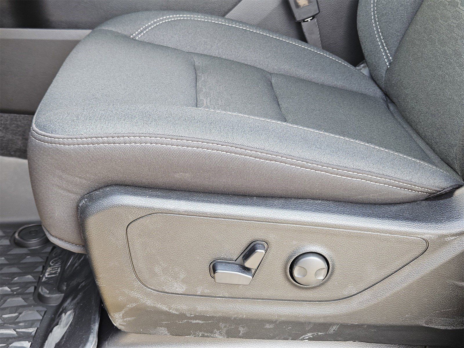 New 2026 Diamond Black Crystal Pearlcoat Ram LONE STAR CREW CAB 4X4 5