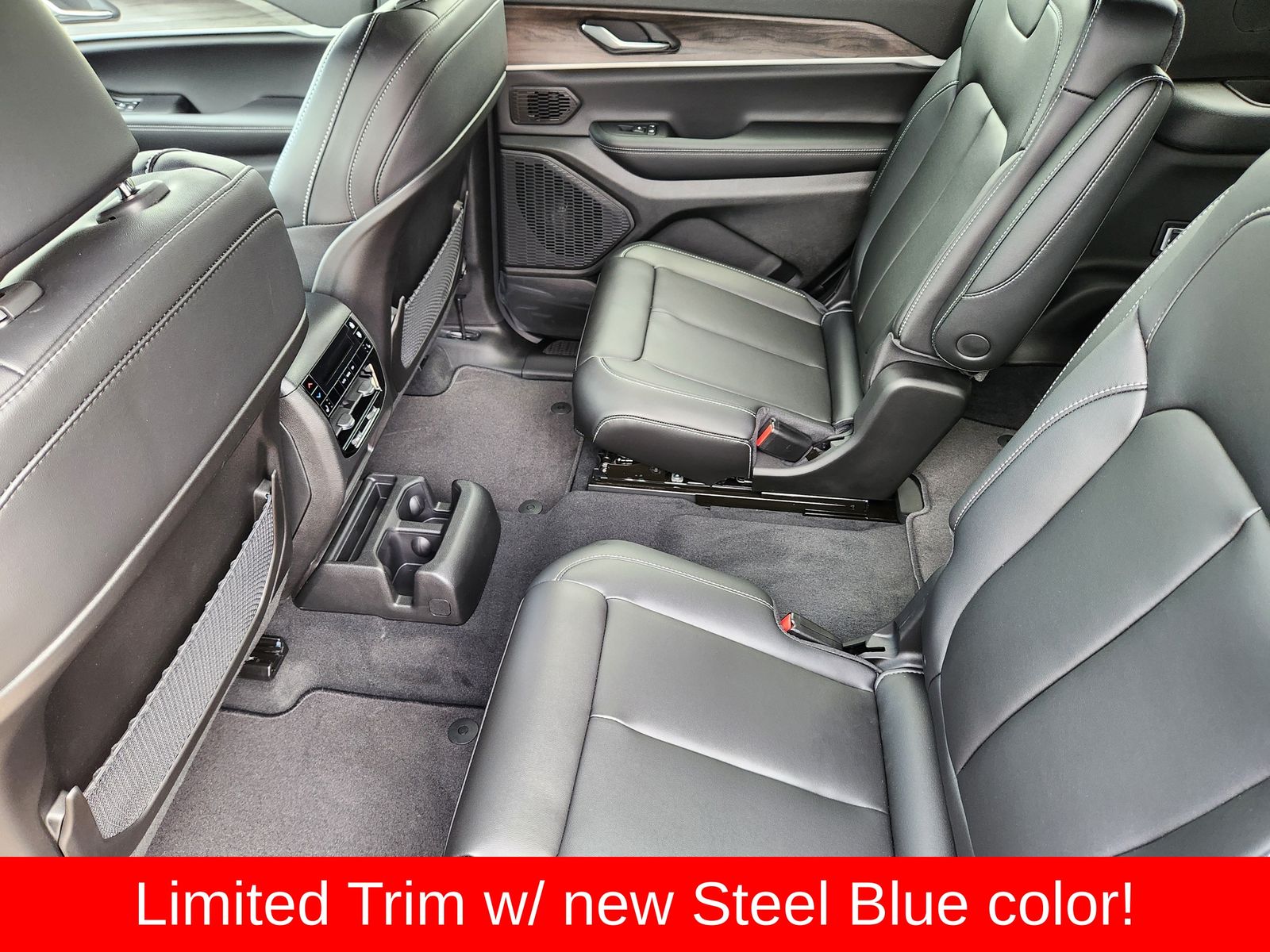 New 2026 Steel Blue Jeep L LIMITED 4X4 image 39