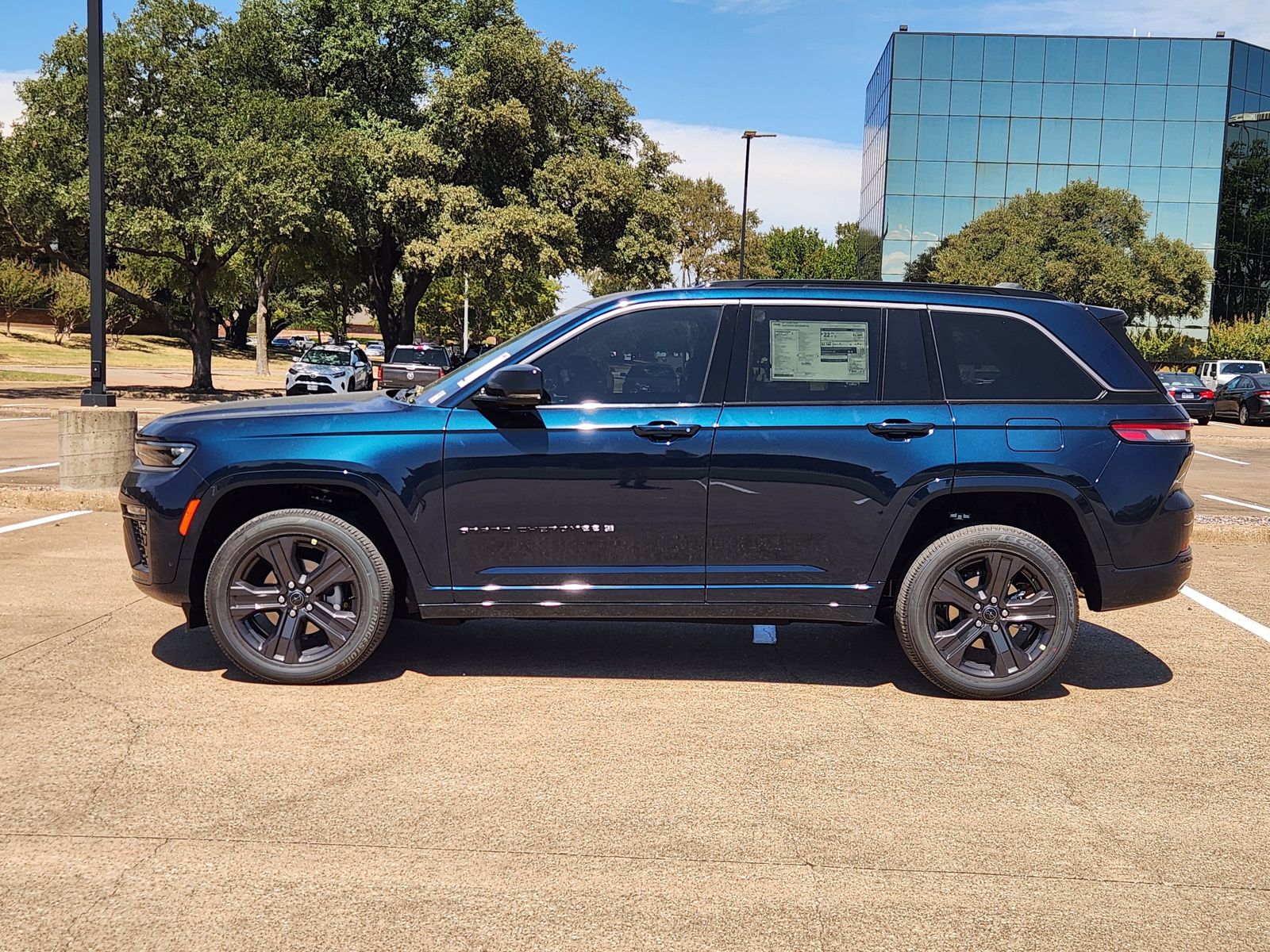 New 2027 Fathom Blue Pearlcoat Jeep Limited Reserve image 3