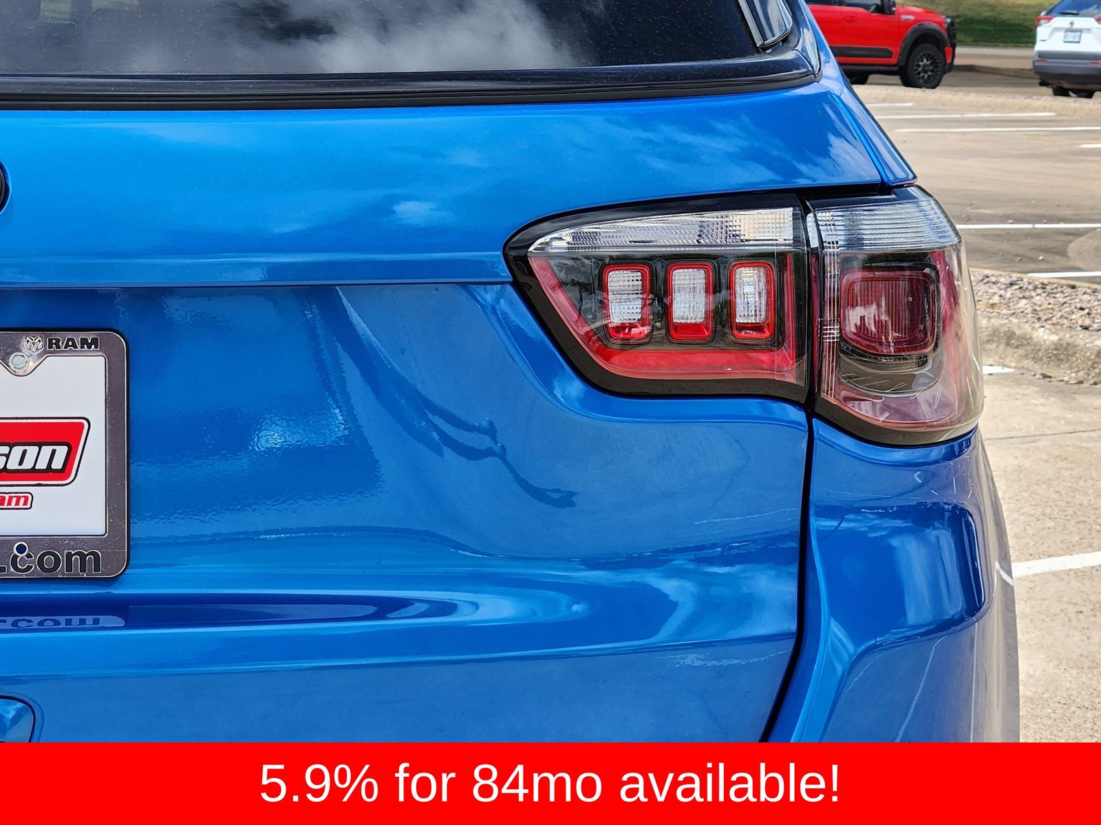New 2026 Hydro Blue Pearlcoat Jeep LATITUDE ALTITUDE 4X4 image 16