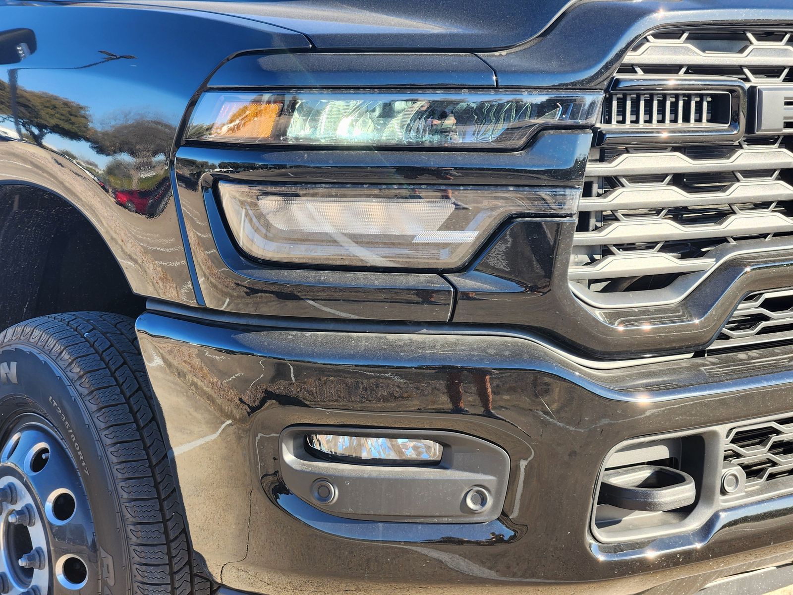 New 2026 Diamond Black Crystal Pearlcoat Ram LONE STAR CREW CAB 4X4 8