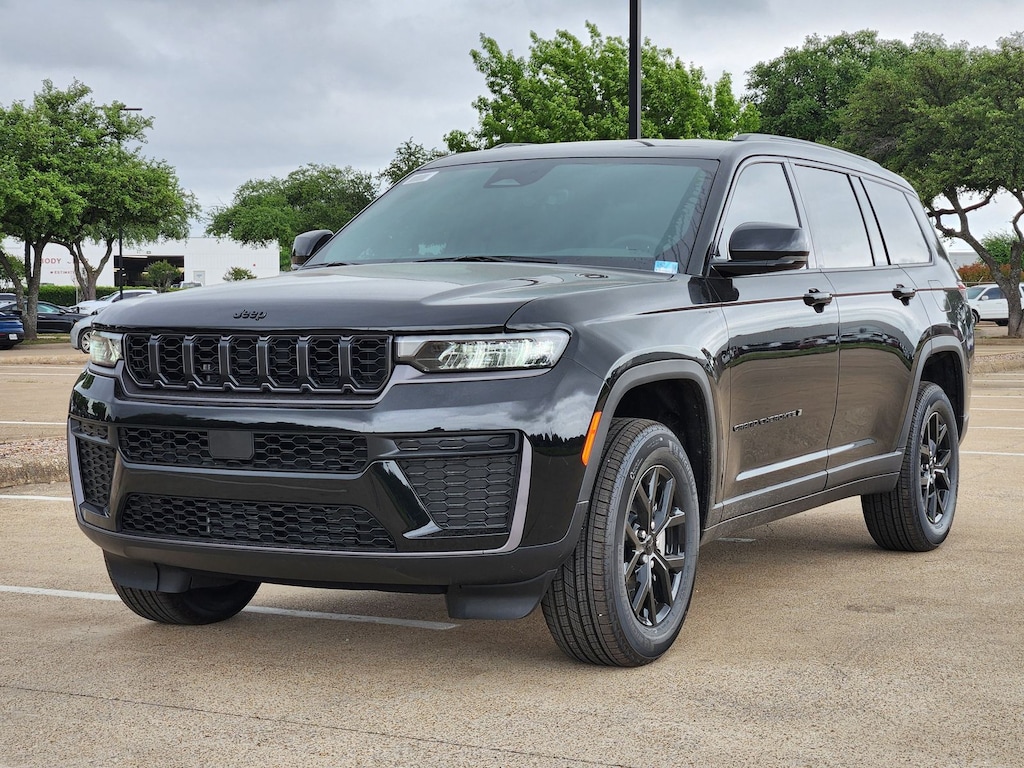 New 2026 Jeep Grand Cherokee L L LAREDO ALTITUDE 4X4 Sport Utility