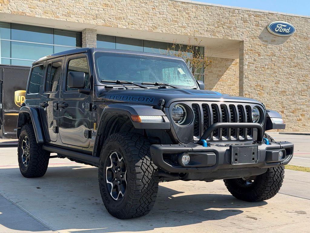 Used 2022 Granite Crystal Jeep Rubicon image 18