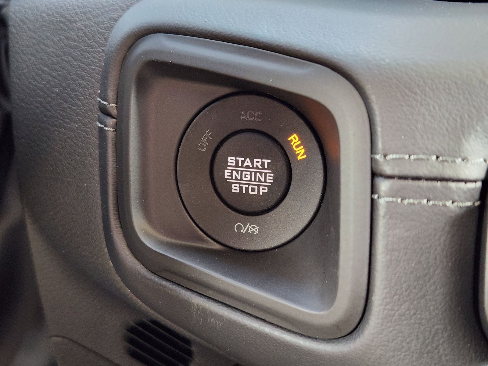 New 2026 Granite Crystal Jeep TEXAS TRAIL 4X4 image 24