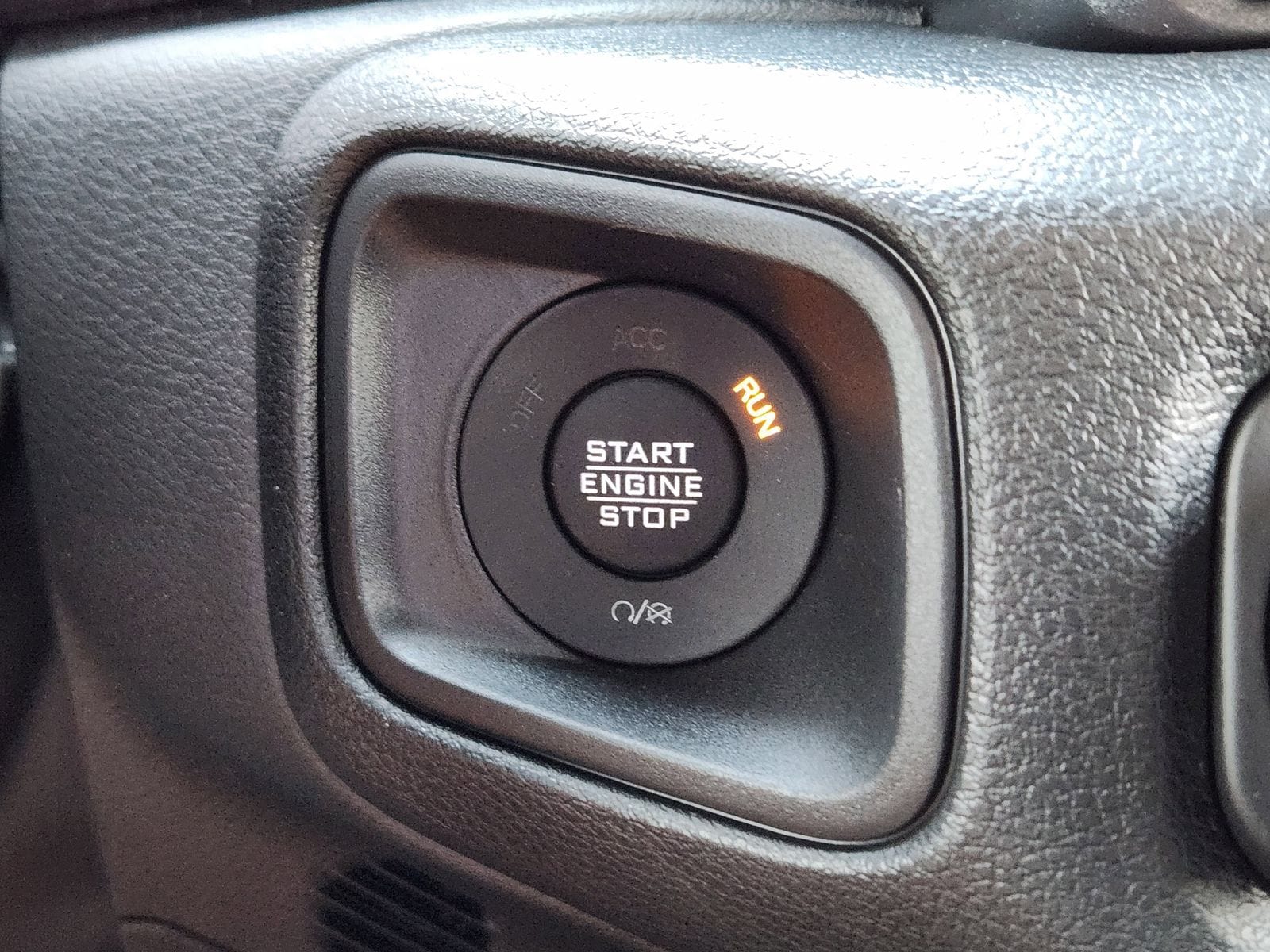 New 2026 Hydro Blue Pearlcoat Jeep 4-DOOR SPORT S image 29