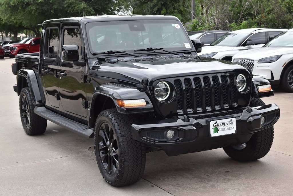 Used 2022 Jeep Gladiator Overland Truck Crew Cab
