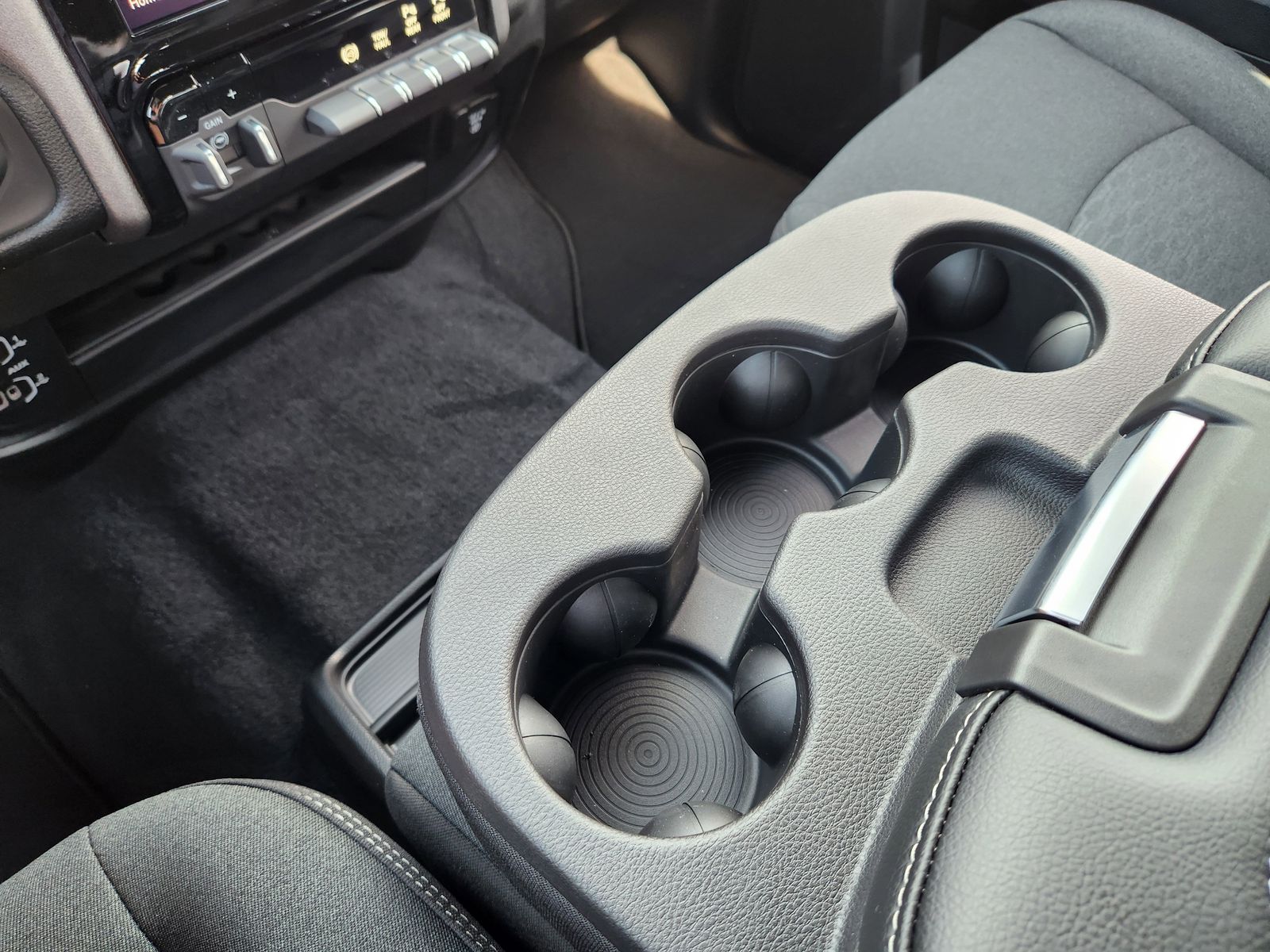 New 2026 Diamond Black Crystal Pearlcoat Ram TRADESMAN CREW CAB 4X4 6