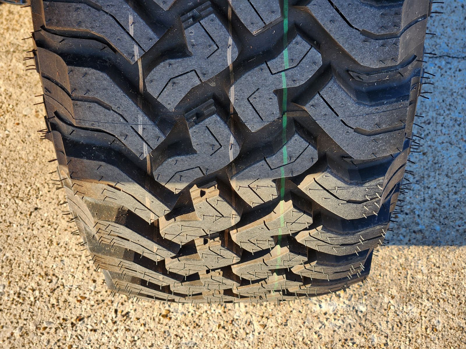 New 2026 Black Jeep MOJAVE 4X4 image 21