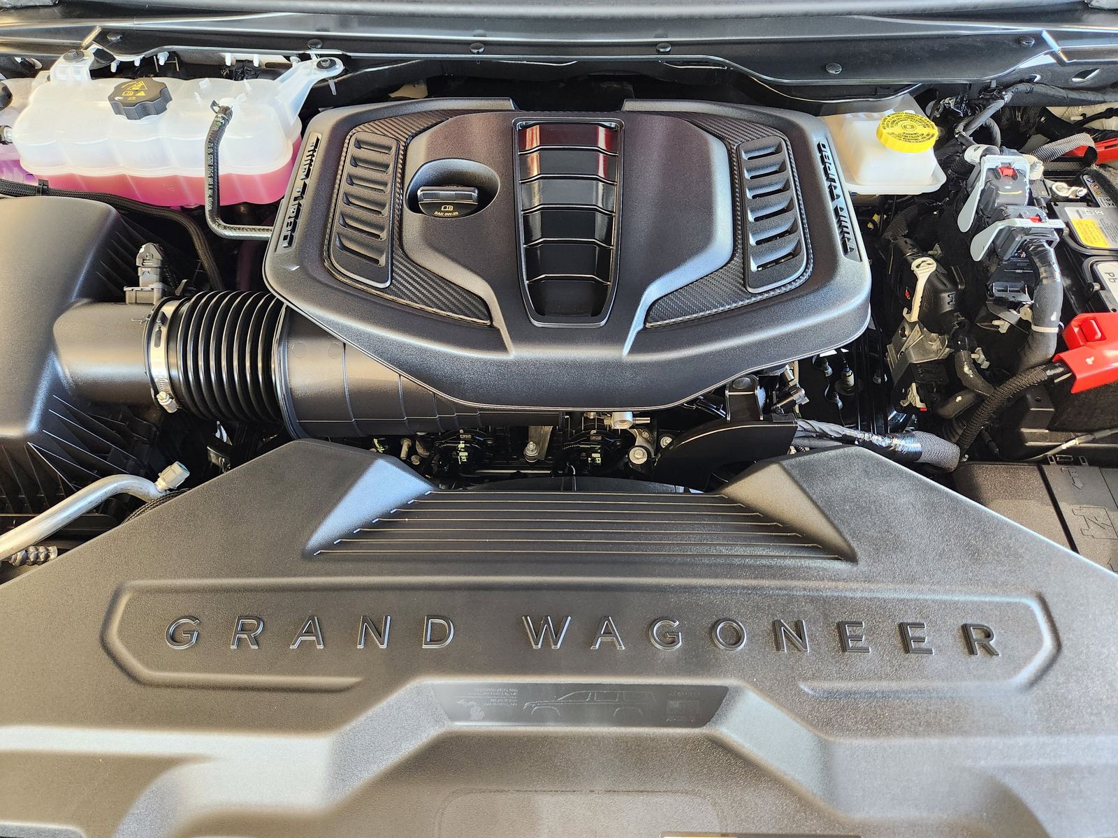 New 2026 Bright White Jeep LIMITED RESERVE 4X4 image 41