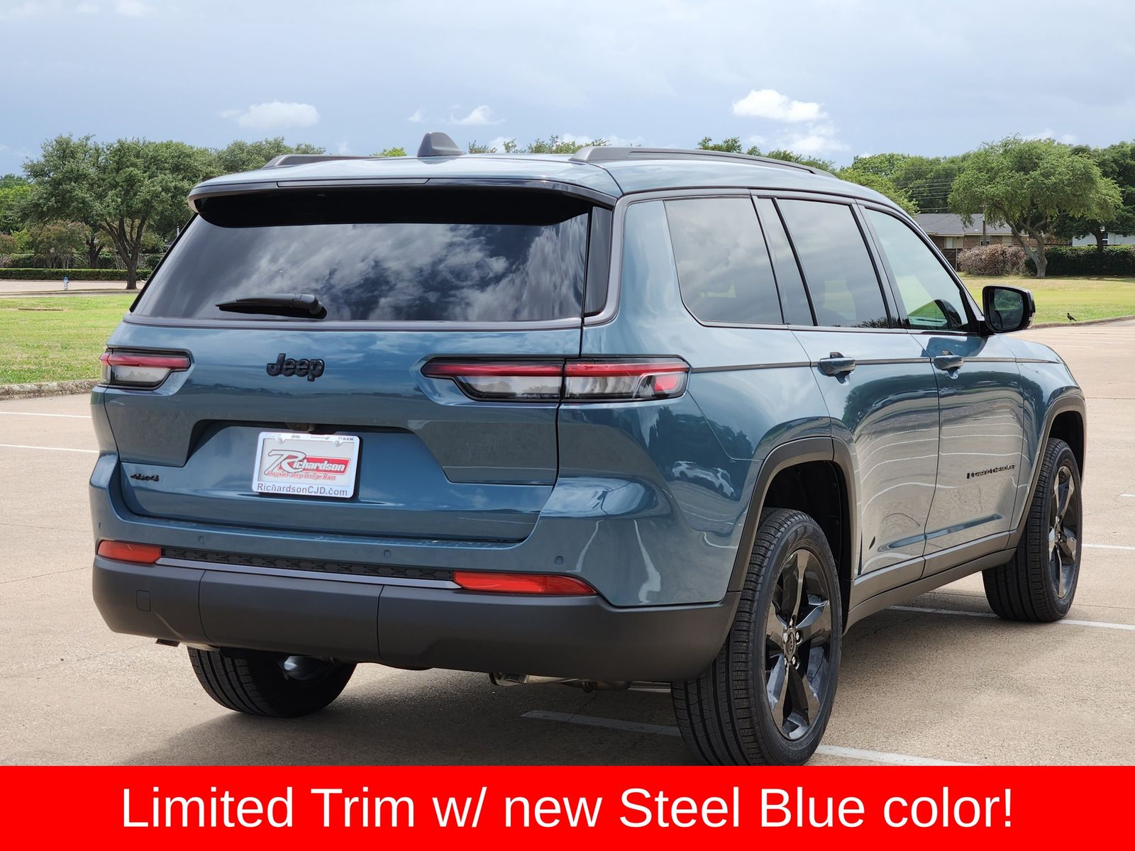 New 2026 Steel Blue Jeep L LIMITED 4X4 image 6
