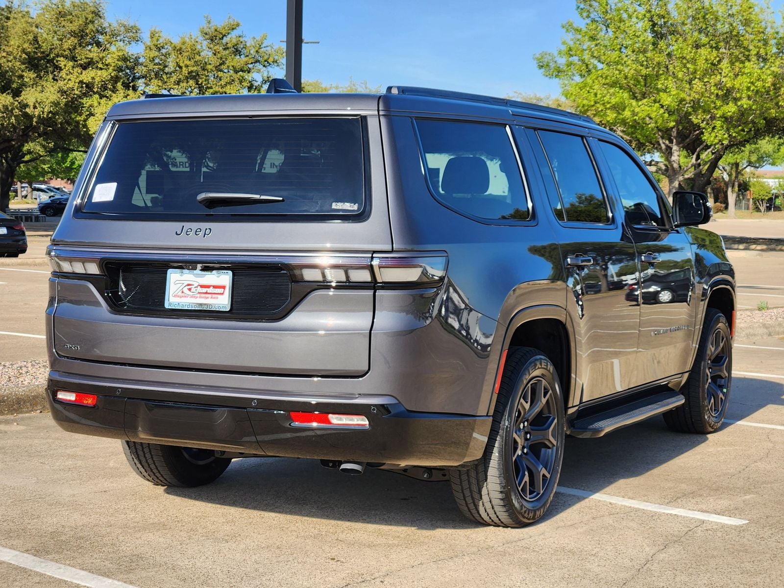 New 2026 Baltic Gray Jeep LIMITED ALTITUDE 4X4 image 6