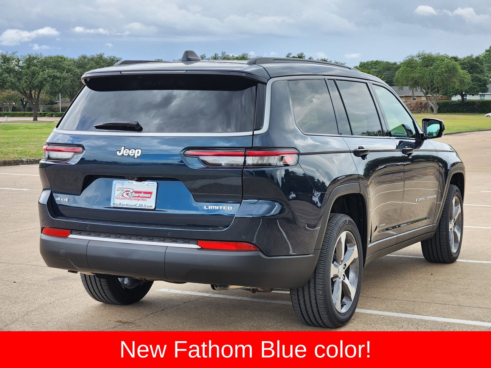 New 2026 Fathom Blue Pearlcoat Jeep L LIMITED 4X4 image 6