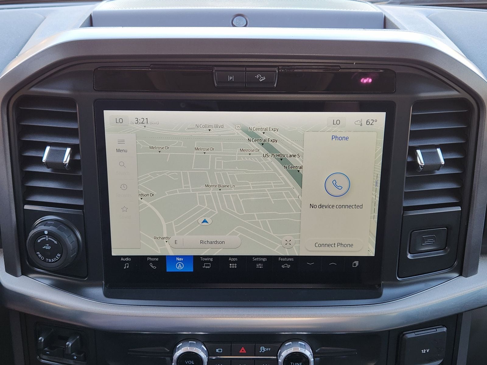 Used 2025 Space White Metallic Ford Lariat image 25