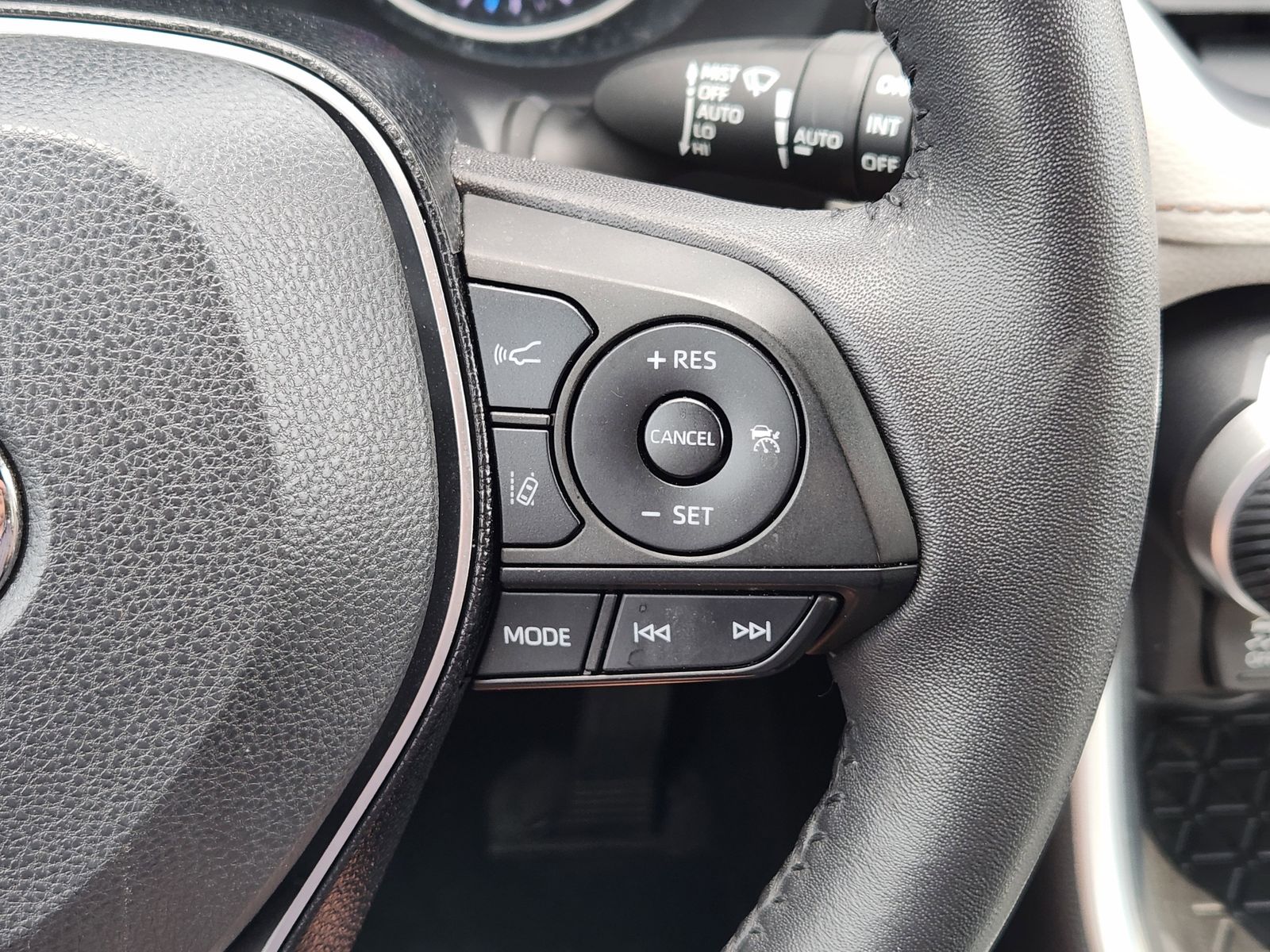 Used 2021 Silver Sky Metallic Midnight Black Metallic Toyota XLE image 37