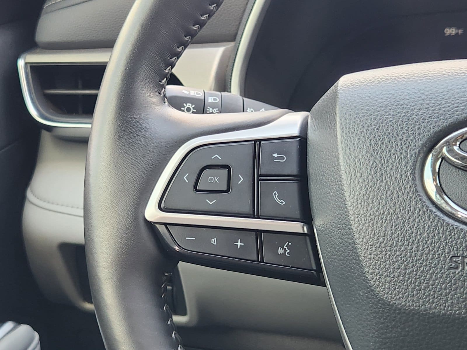 Used 2025 Cypress Toyota Limited image 38