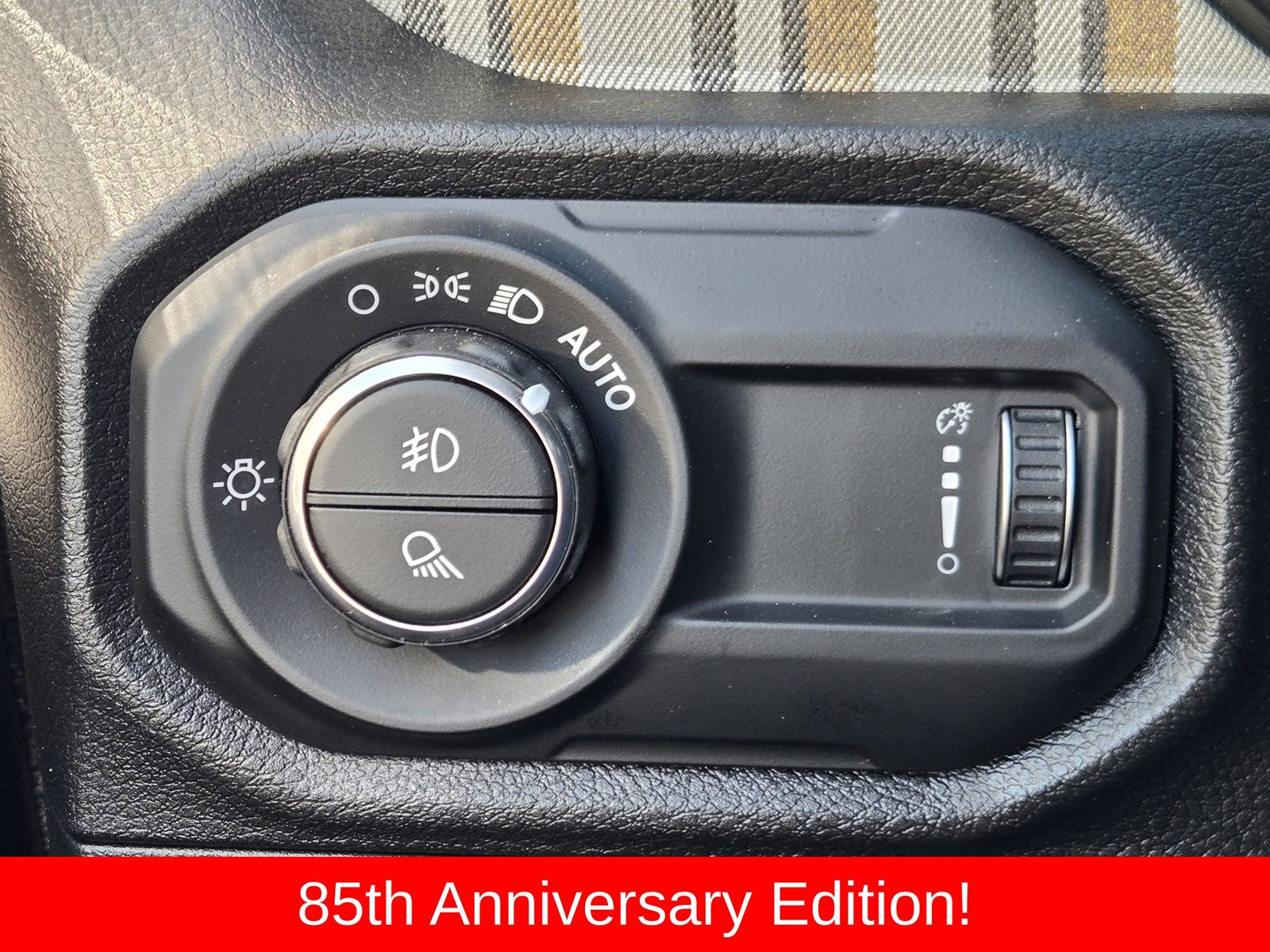 New 2026 Granite Crystal Jeep 85TH ANNIVERSARY EDITION 4X4 image 30