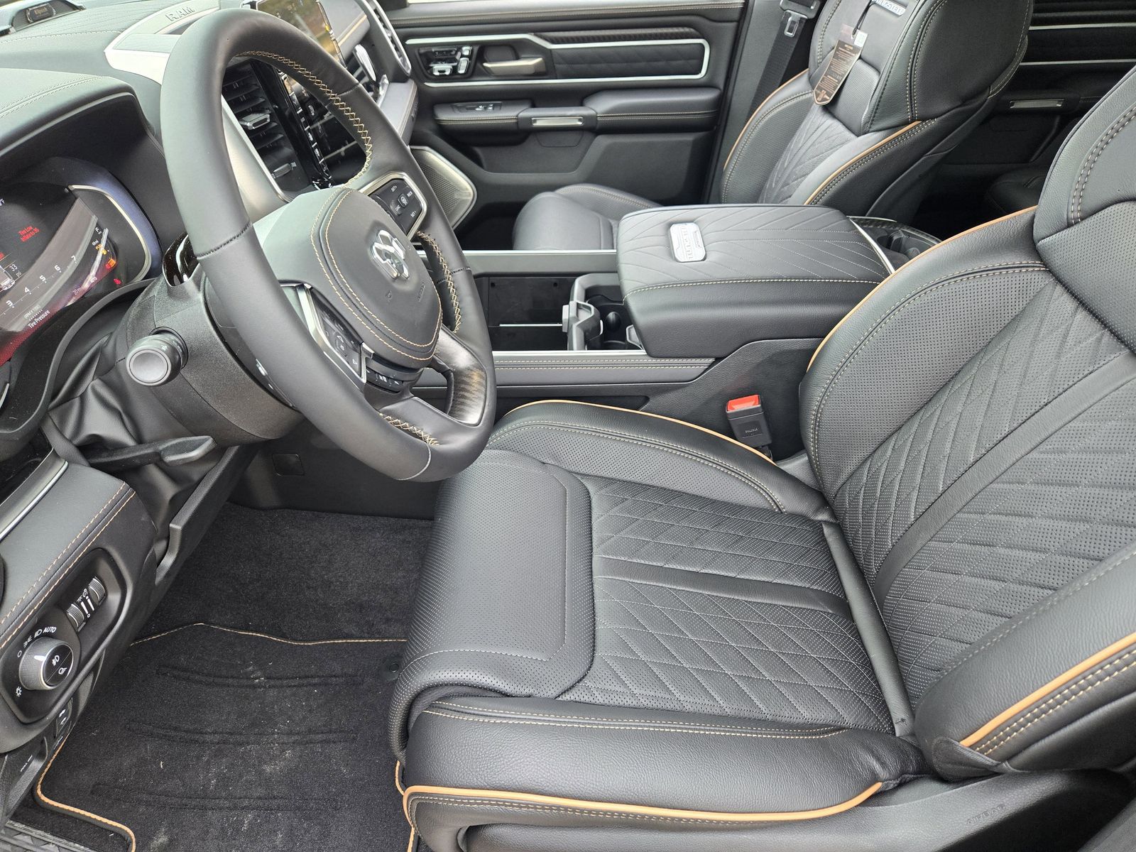 New 2026 Diamond Black Crystal Pearlcoat Ram TUNGSTEN CREW CAB 4X4 image 12