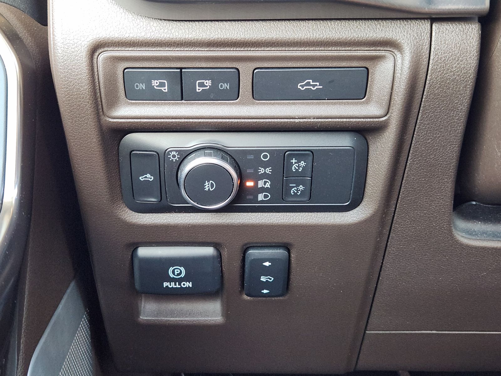 Used 2022 Brown Ford  image 30