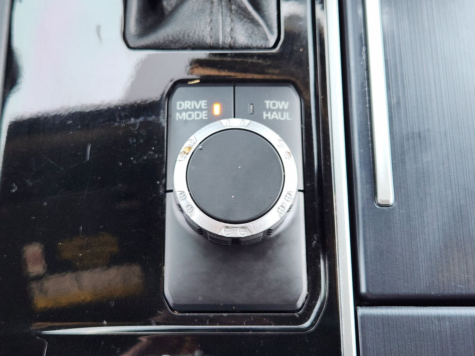 Used 2022 Midnight Black Toyota Platinum 3.5L V6 image 22