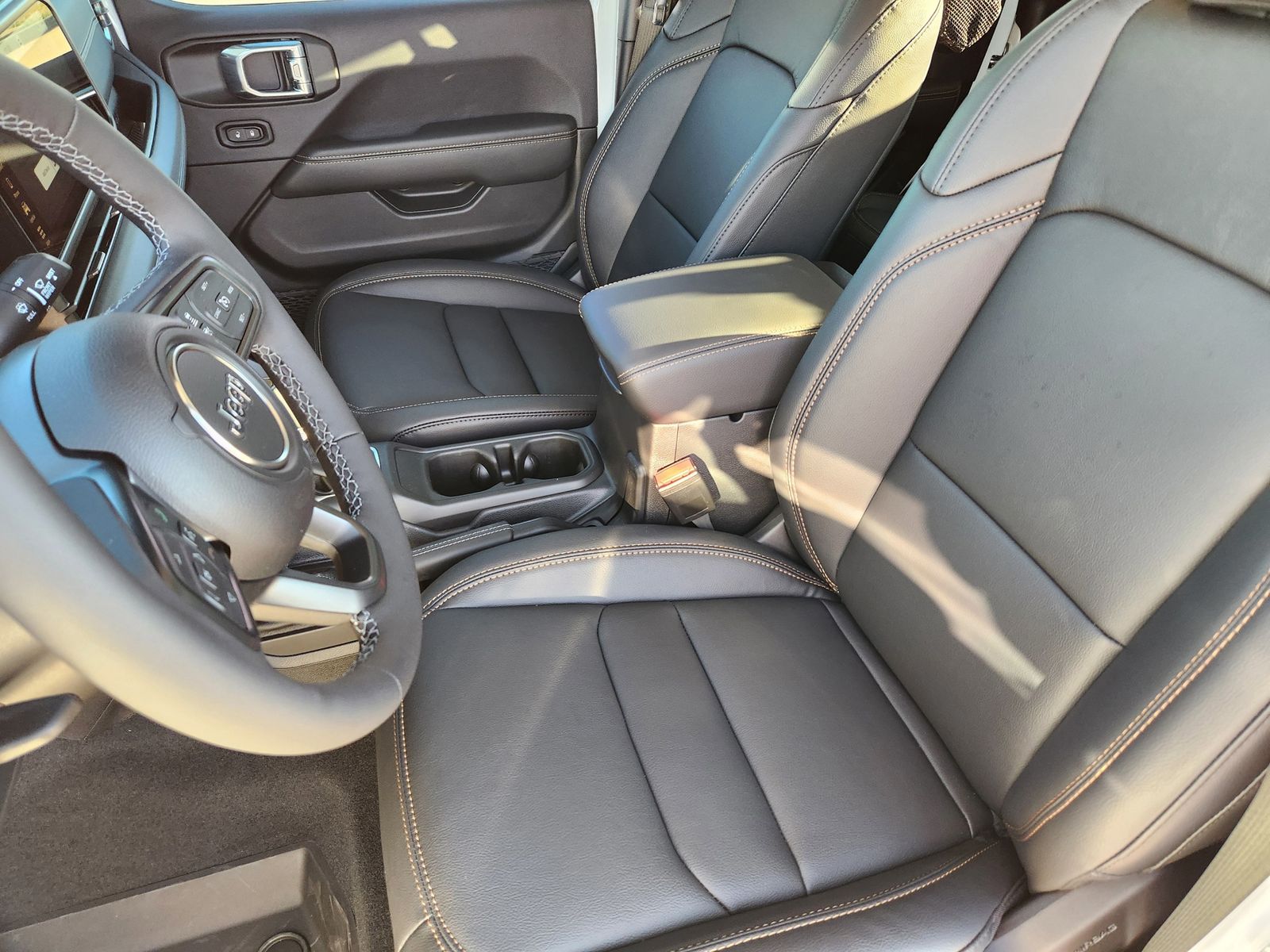 New 2026 Bright White Jeep TEXAS TRAIL 4X4 image 23